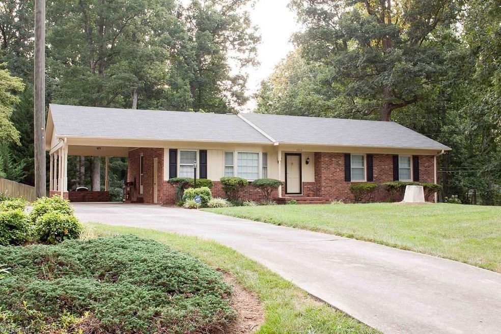 6800 Middleburg Rd, Greensboro, NC 27406 - photo 1