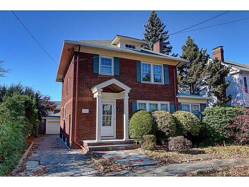 570 Wayland Ave, Providence, RI 02906 - photo 1
