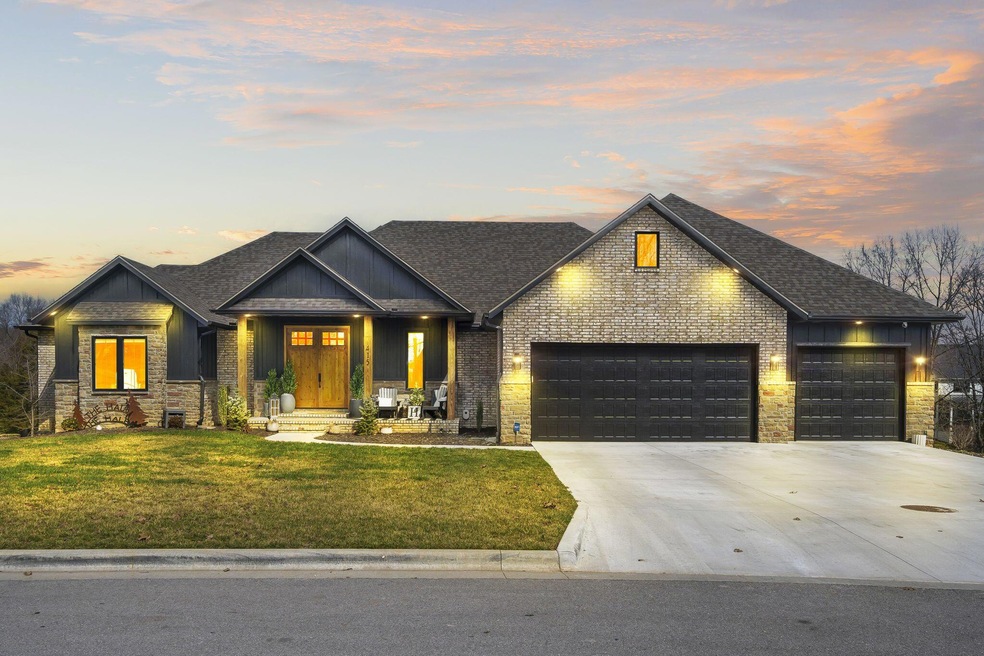 415 W Declan Ct, Nixa, MO 65714 - photo 1