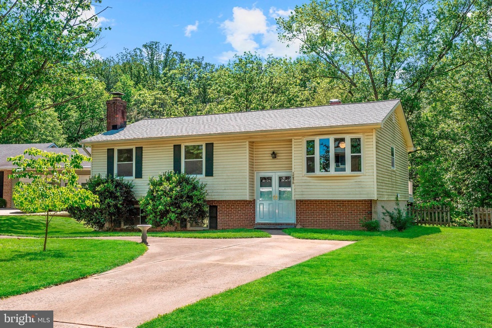 10970 Millbank Row, Columbia, MD 21044 - photo 1