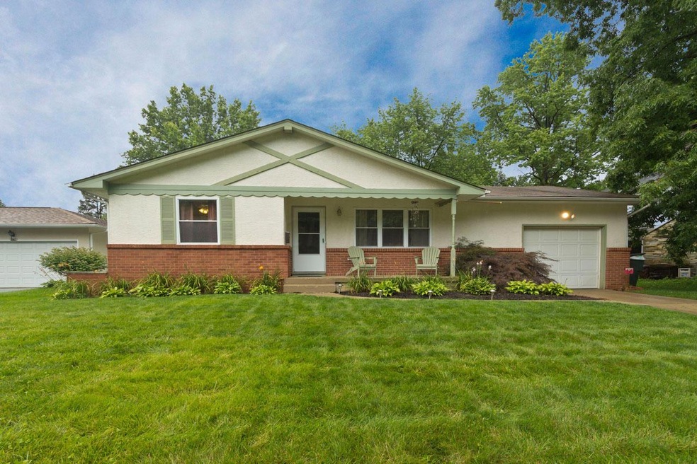 1182 Vinewood Dr, Columbus, OH 43229 - photo 1