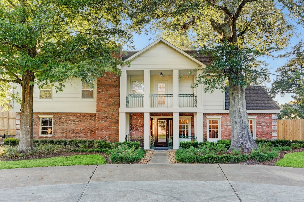 1131 Wirt Rd, Houston, TX 77055 - photo 1