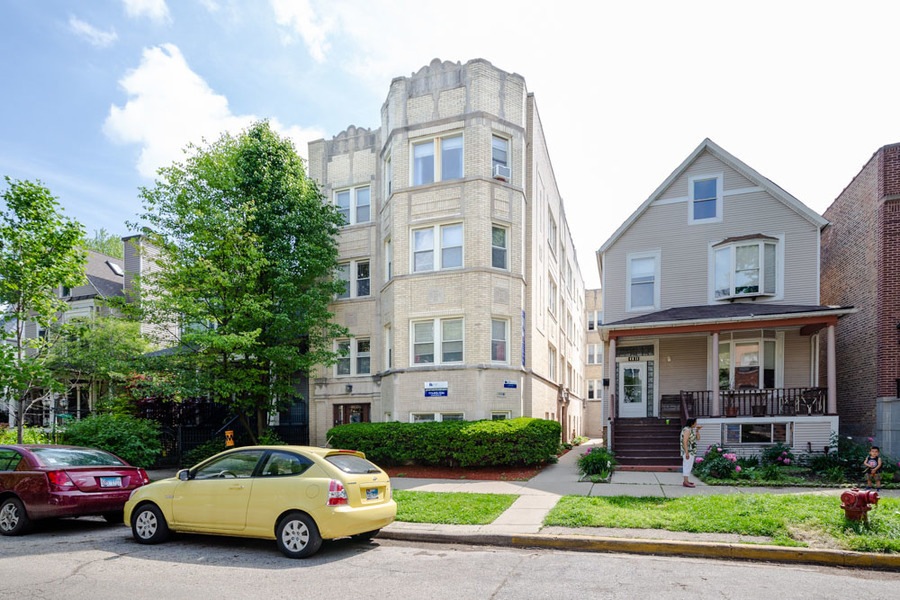 unlisted-address, Chicago, IL 60625 - photo 1