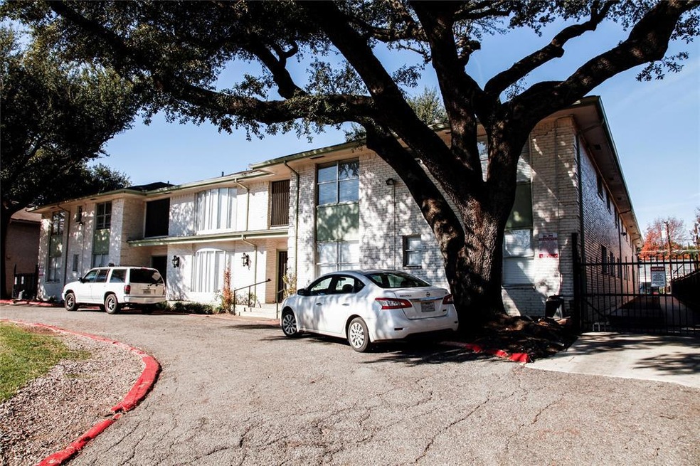 5425 Gaston Ave unit 212, Dallas, TX 75214 - photo 1