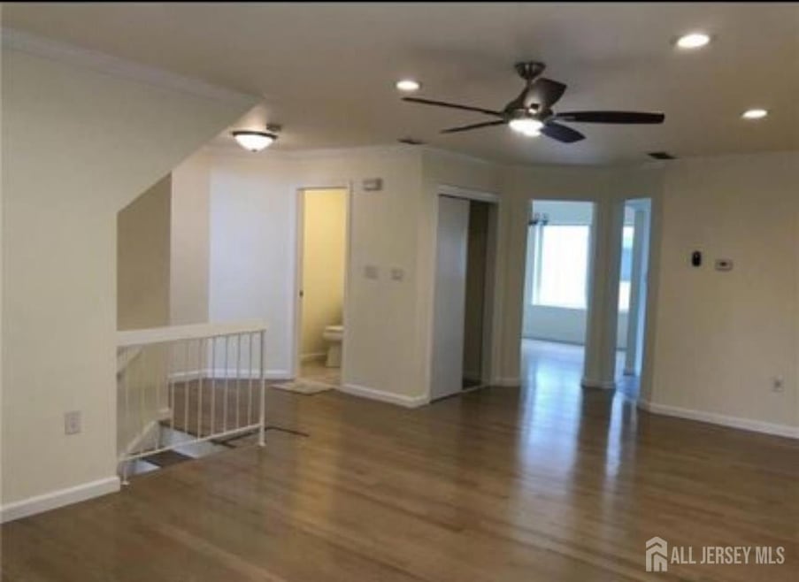 605 Holly Dr, Perth Amboy, NJ 08861 - photo 1