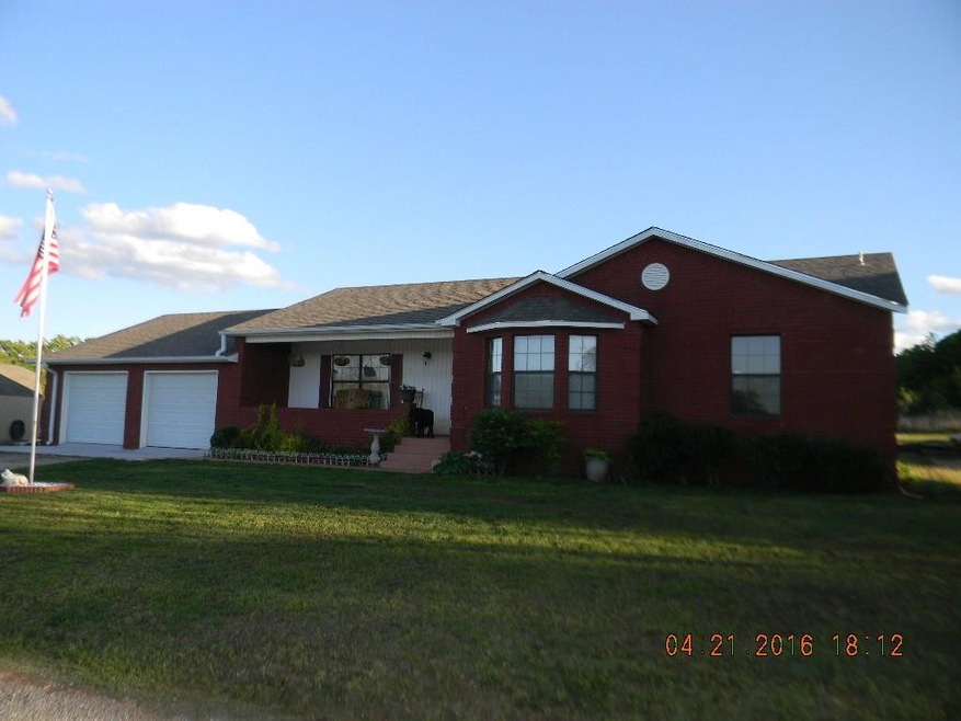 Welcome to your own private space.....5 acres mol.