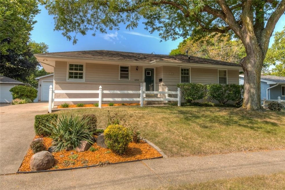 4310 42nd St, Des Moines, IA 50310 - photo 1