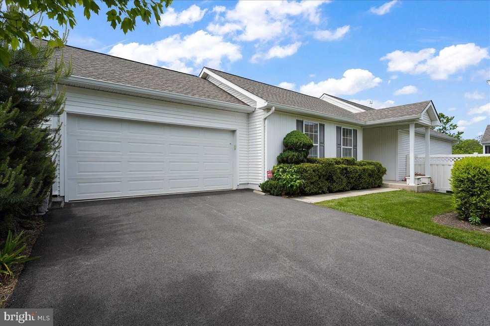 1208 N Fox Cub Hollow unit 260, Glen Mills, PA 19342 - photo 1