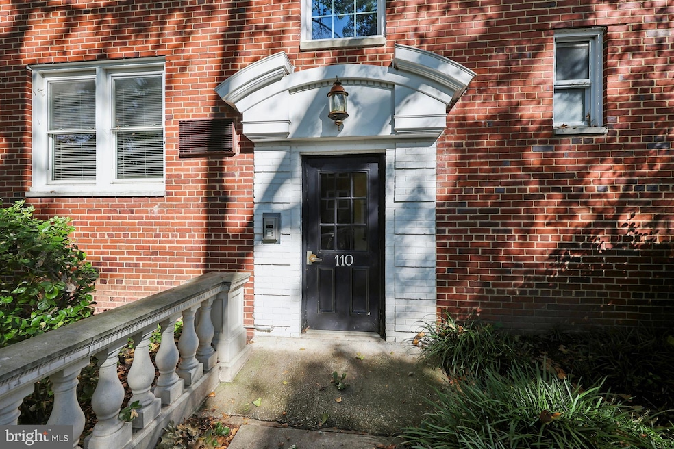 110 N George Mason Dr unit 1103, Arlington, VA 22203 - photo 1