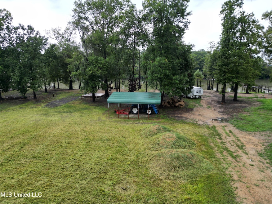 1955 Shoemaker Rd, Yazoo City, MS 39194 - photo 1