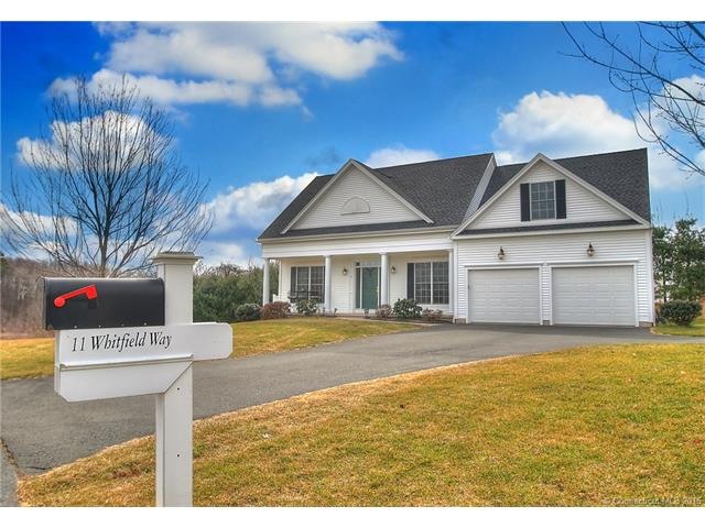 Located at the end of the culdesac - beautiful sma