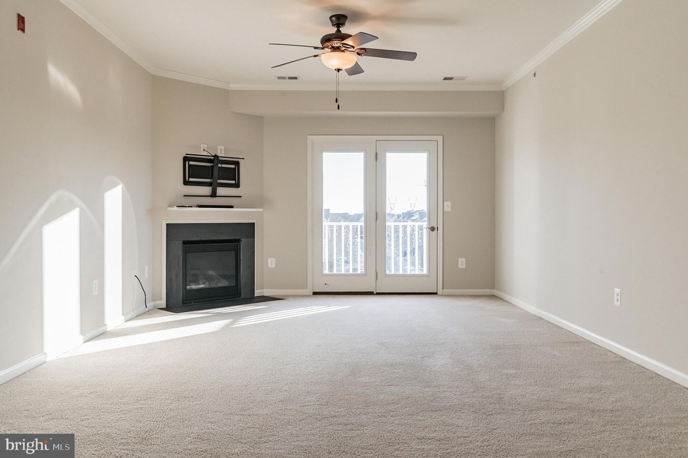 41895 Cathedral Valley Square unit 404, Aldie, VA 20105 - photo 1