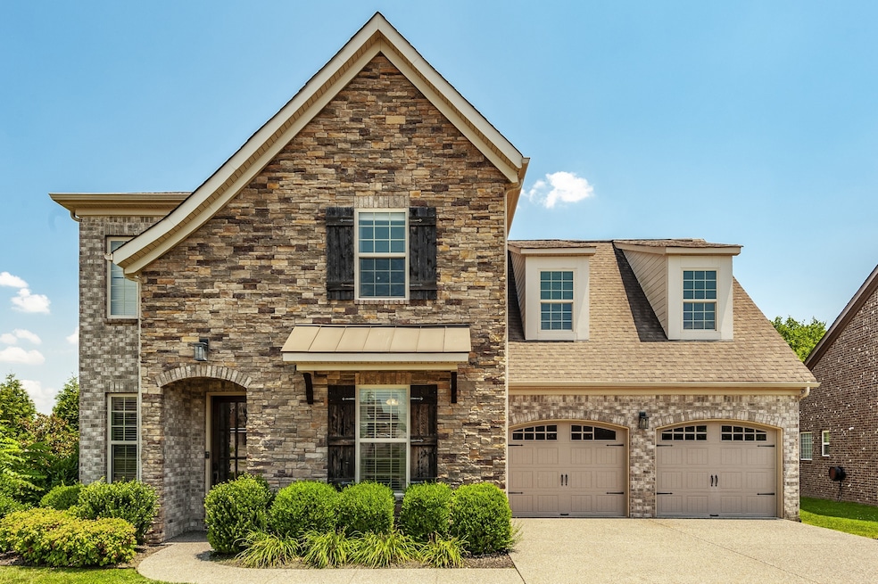 For Sale $885,000