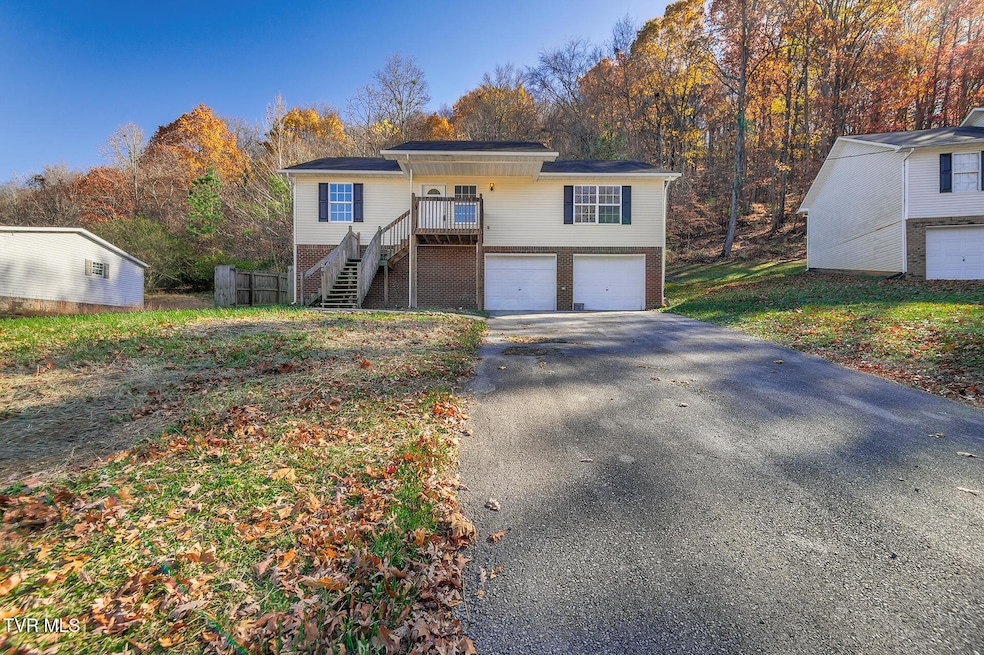 503 Long Cir, Newport, TN 37821 - photo 1