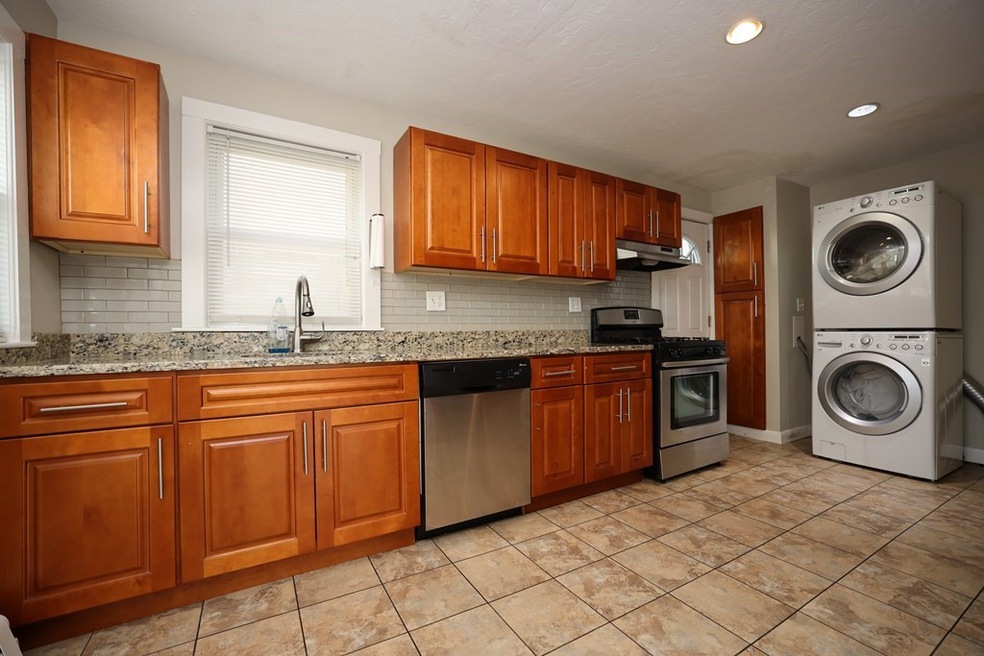 1370 Pleasant St unit 1, East Weymouth, MA 02189 - photo 1