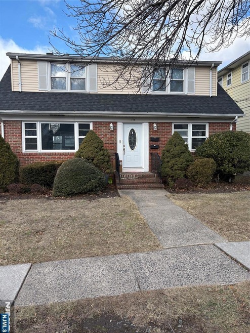 118 Vanderburgh Ave unit 1st Floor, Rutherford, NJ 07070 - photo 1