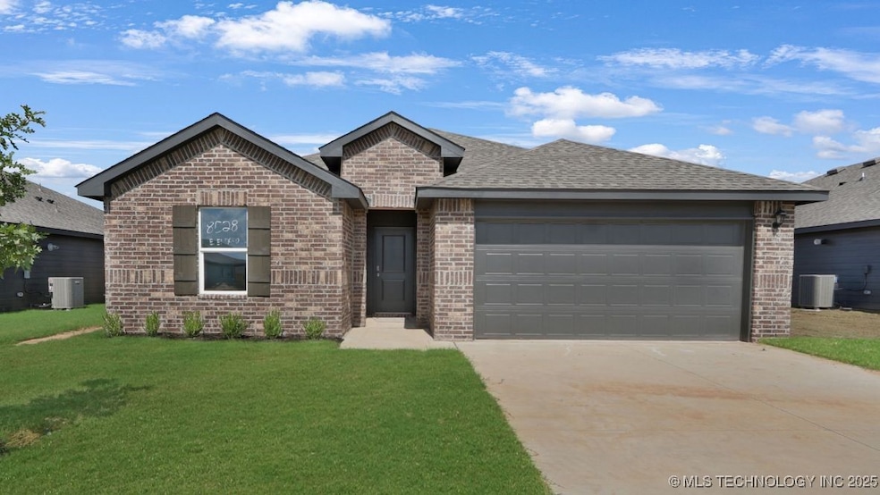8528 E El Paso St, Broken Arrow, OK 74014 - photo 1