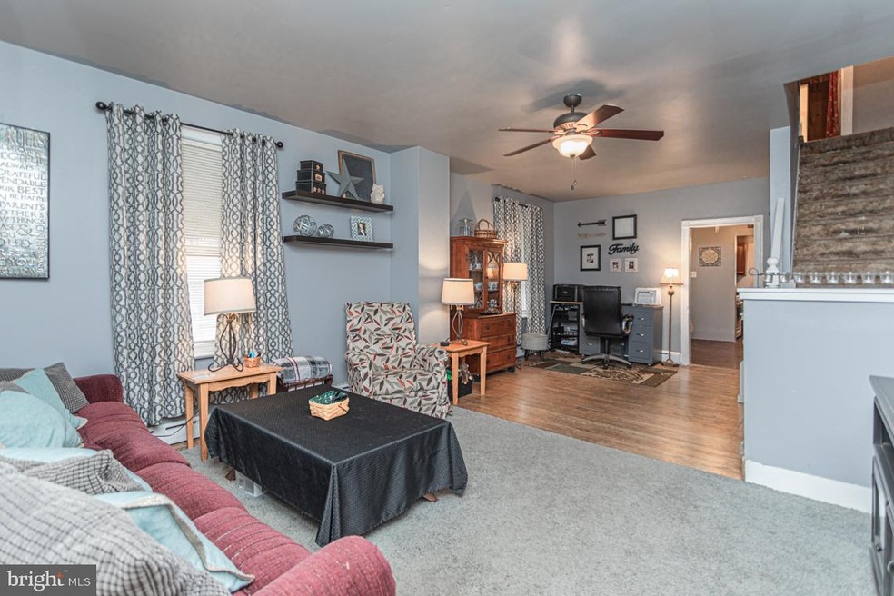 22 N 4th St, Quakertown, PA 18951 - photo 1