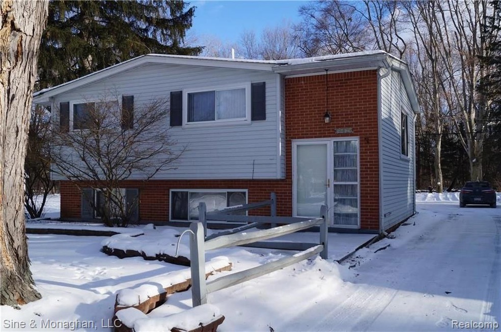 Brink and Vinyl exterior