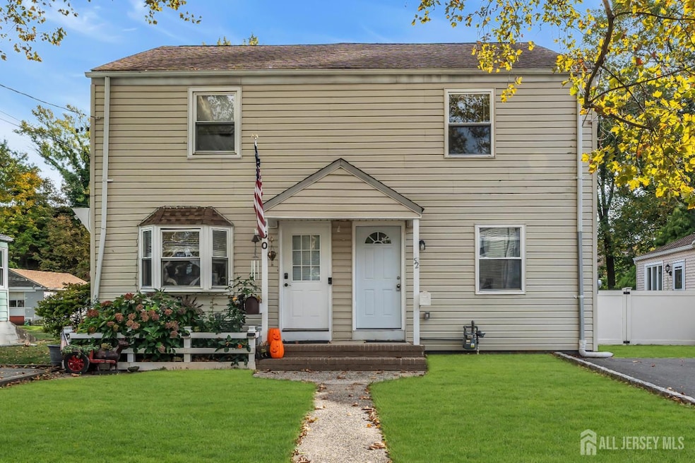 52 Macarthur Dr, Edison, NJ 08837 - photo 1