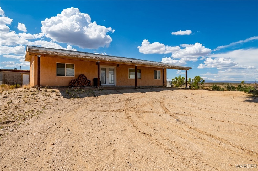 11805 E Cholla Tree Ln, Kingman, AZ 86401 - photo 1
