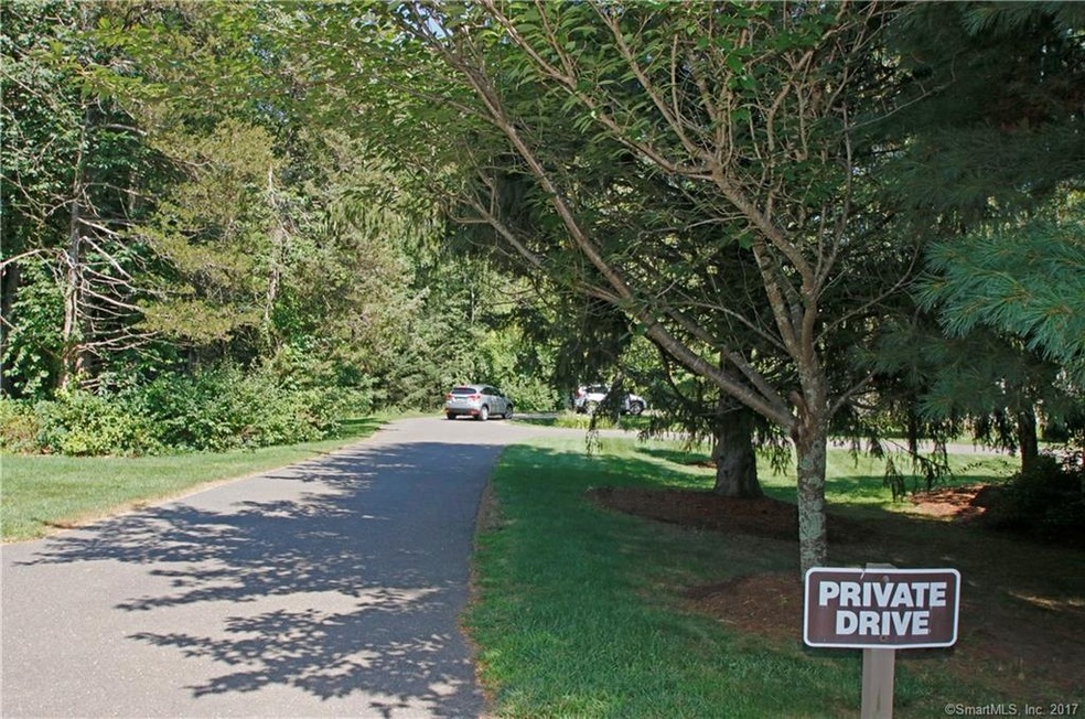 36B Heritage Cir unit 36B, Southbury, CT 06488 - photo 1