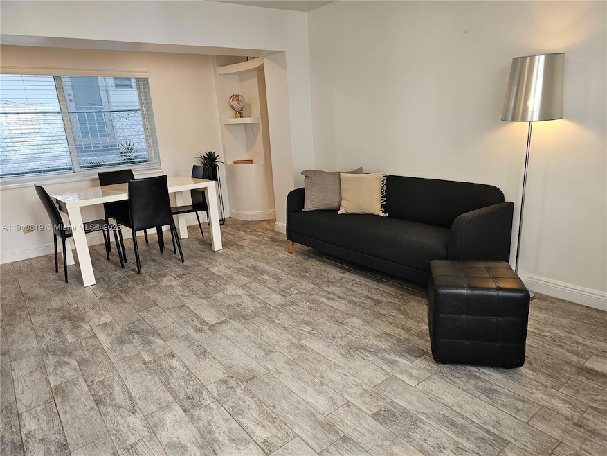 622 15th St unit 5, Miami Beach, FL 33139 - photo 1