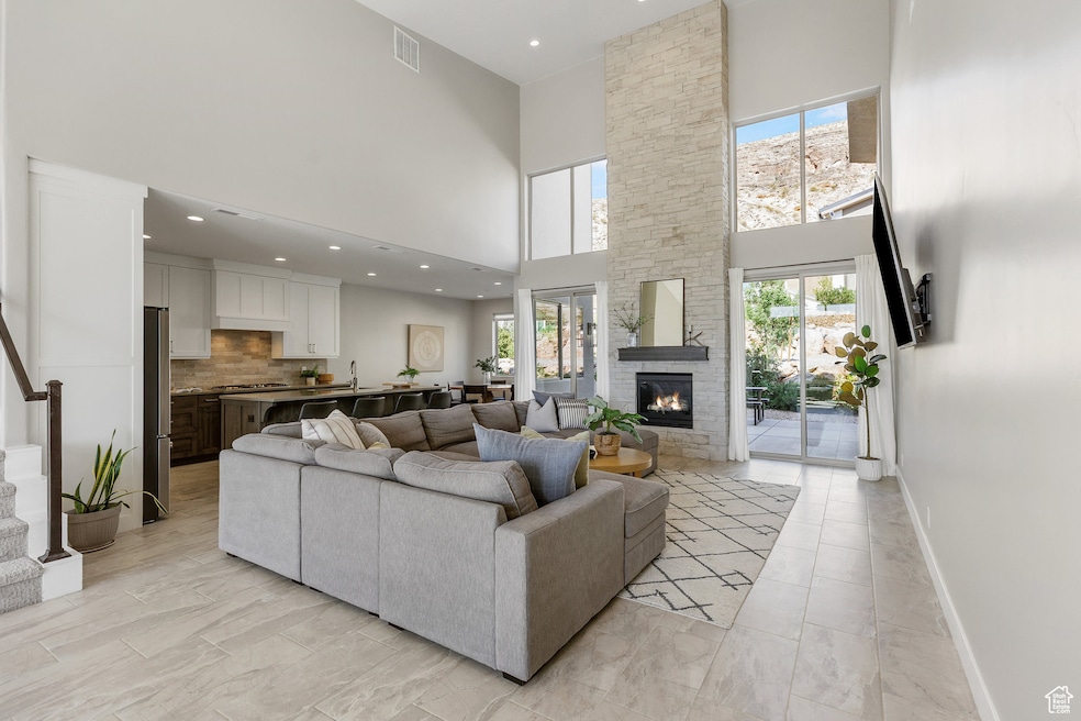 458 N 200 E, La Verkin, UT 84745 - photo 1