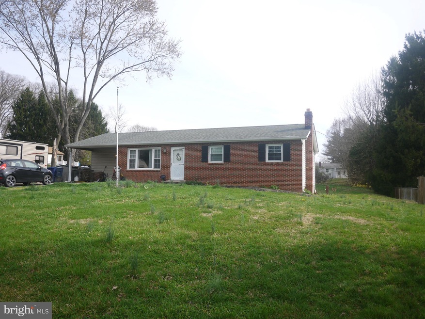 604 Lynn Way, Sykesville, MD 21784 - photo 1