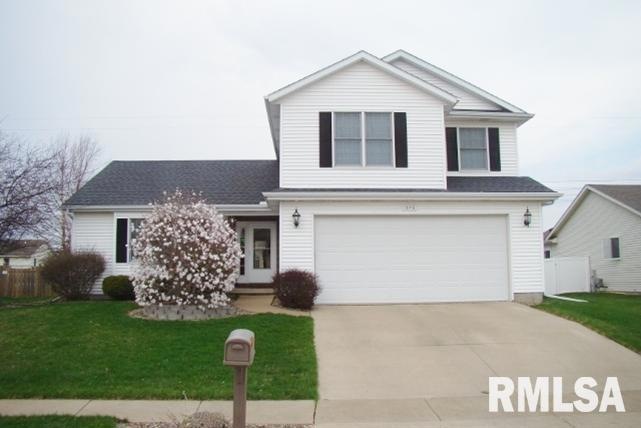 1646 W 66th St, Davenport, IA 52806 - photo 1