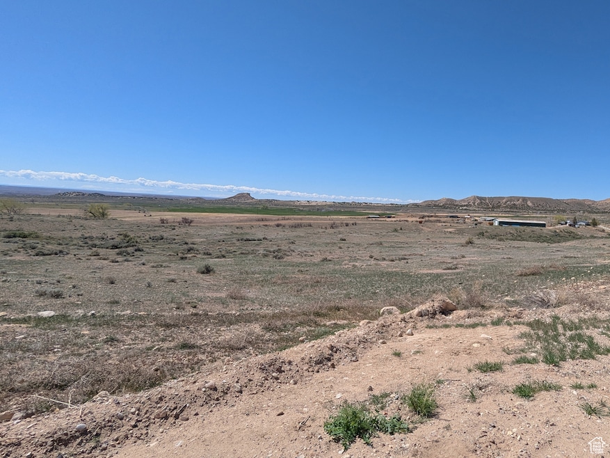 For Sale $102,000 • Co-Listing Agent