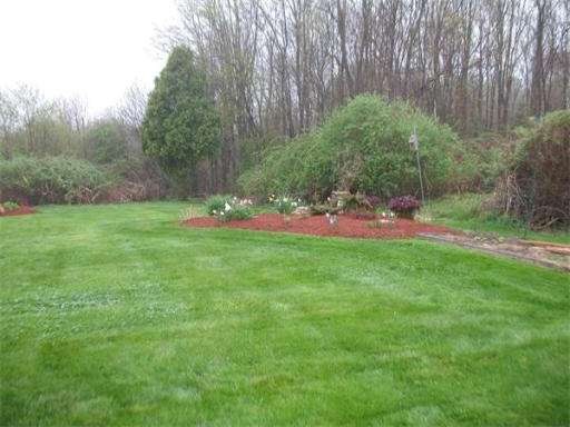 18 Raymond St, Dudley, MA 01571 - photo 1