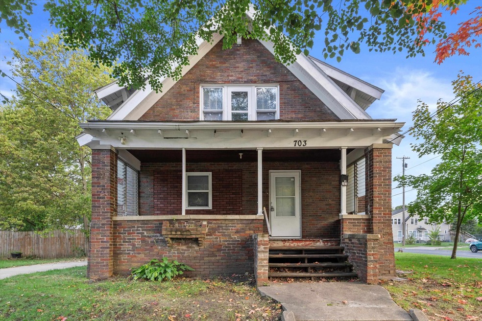 703 Highland Ave, Beloit, WI 53511