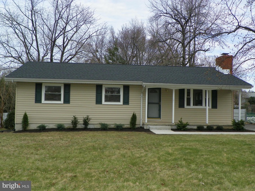 725 George Ave, Essex, MD 21221 - photo 1