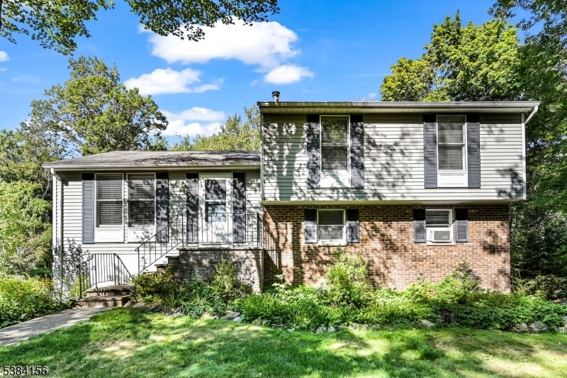 15 Alps Rd, Hewitt, NJ 07421 - photo 1