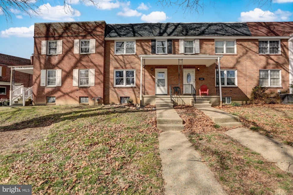 212 Sycamore Rd, Reading, PA 19611 - photo 1