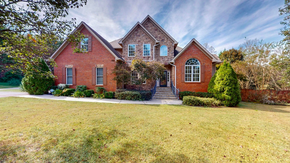 For Sale $425,000 • Co-Listing Agent