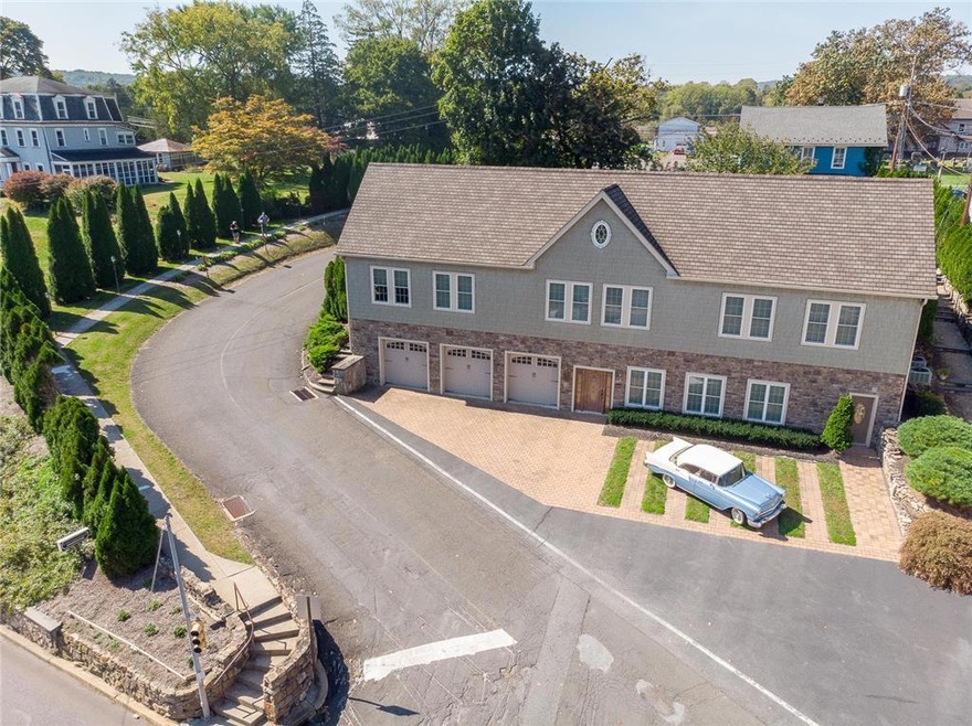 683 Easton Rd unit A-C, Riegelsville, PA 18077 - photo 1