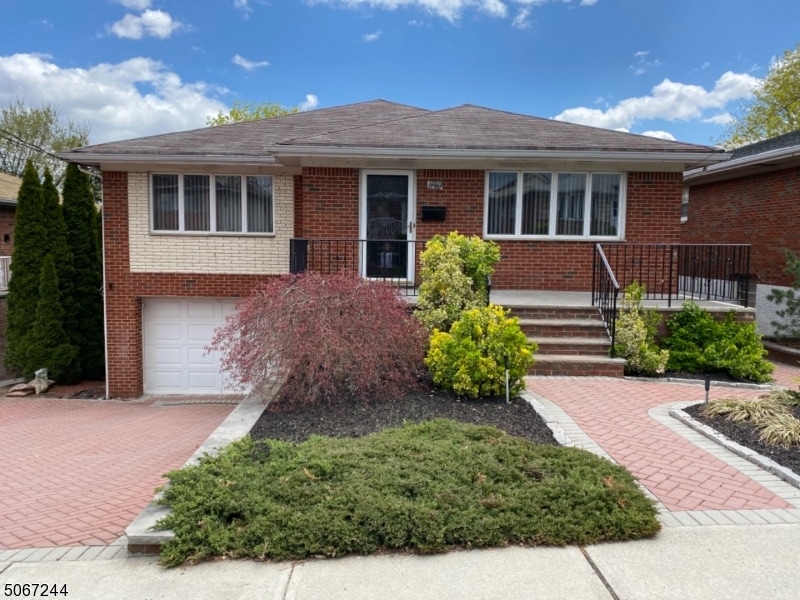 Sold $799,000 • Co-Listing Agent