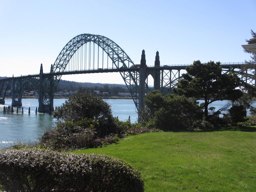 Yaquina Bridge view