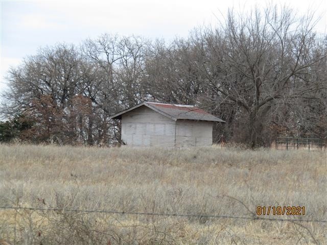 ??? E 1780 Rd, Comanche, OK 73529 - photo 1