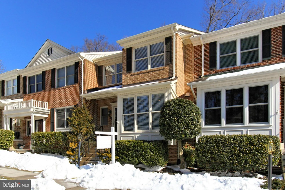 8023 Galla Knoll Cir, Springfield, VA 22153 - photo 1