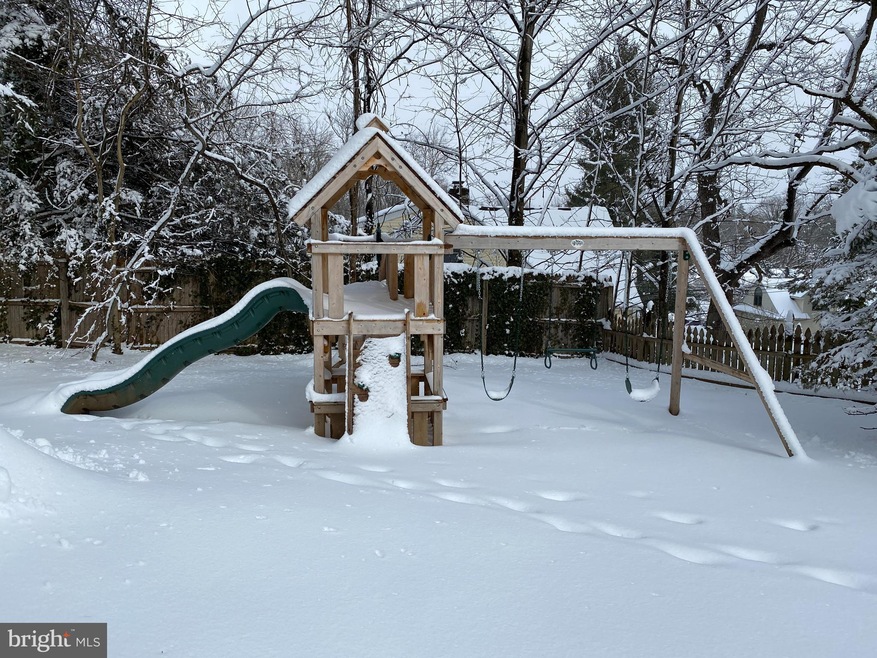 108 Locust Grove Rd, Bryn Mawr, PA 19010 - photo 1