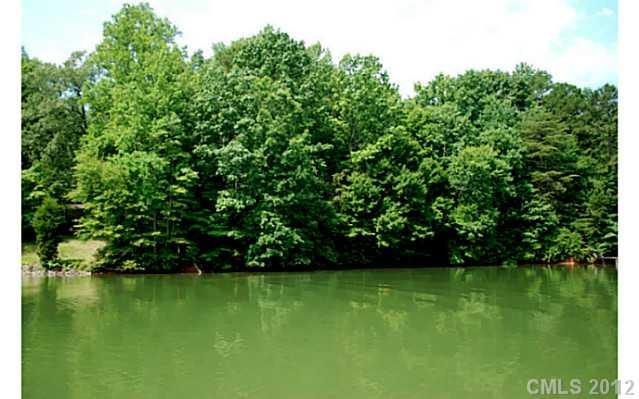 Waterfront - Photographed from the approximate center of the cove you can sense the wide open water views this has.