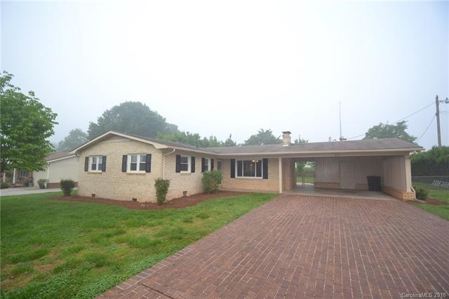 911 Thomas St, Statesville, NC 28677 - photo 1