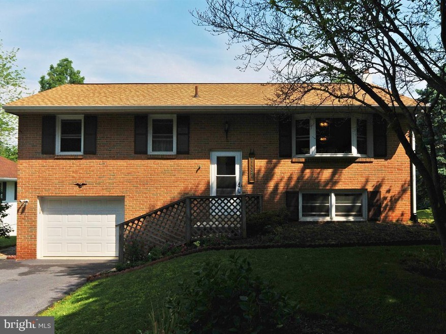 30 E Summit Dr, Stevens, PA 17578 - photo 1