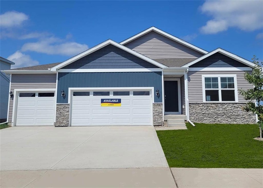 1037 25th Ave SW, Altoona, IA 50009 - photo 1