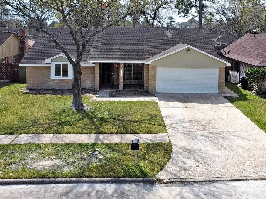 3511 Saratoga Dr, Houston, TX 77088 - photo 1