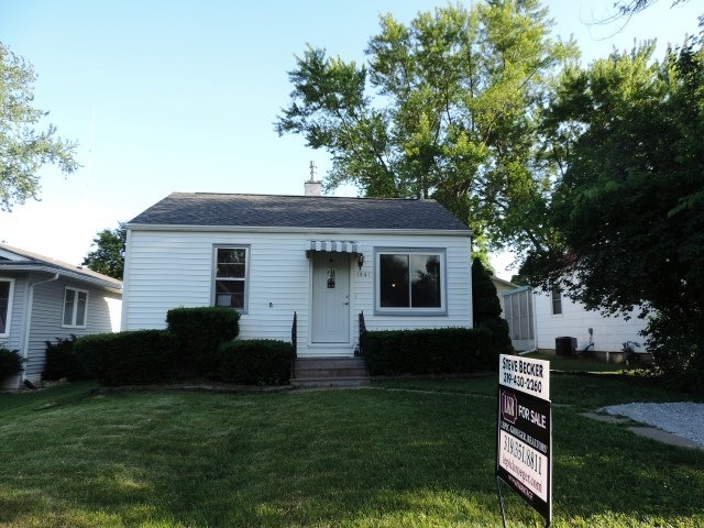 1341 21st Ave SW, Cedar Rapids, IA 52404 - photo 1