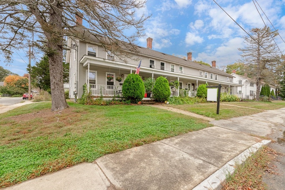 34 C St unit 34, Whitinsville, MA 01588 - photo 1